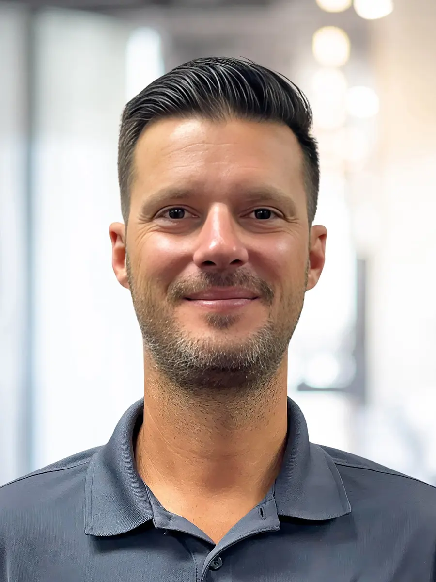 Headshot of Nick DeVries