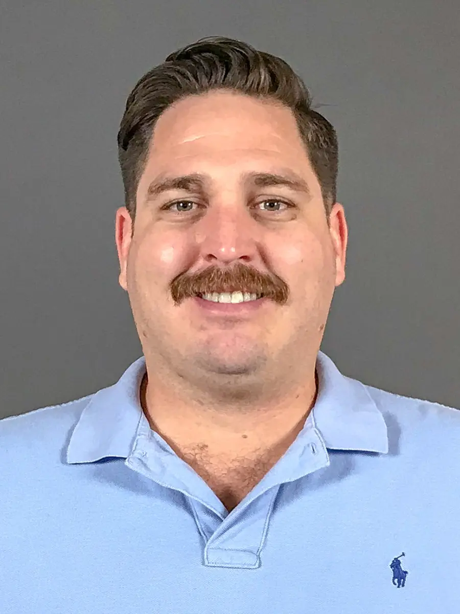 Headshot of Travis Varady