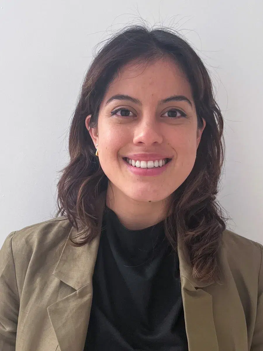 Salazar Cardoza, Loren-24